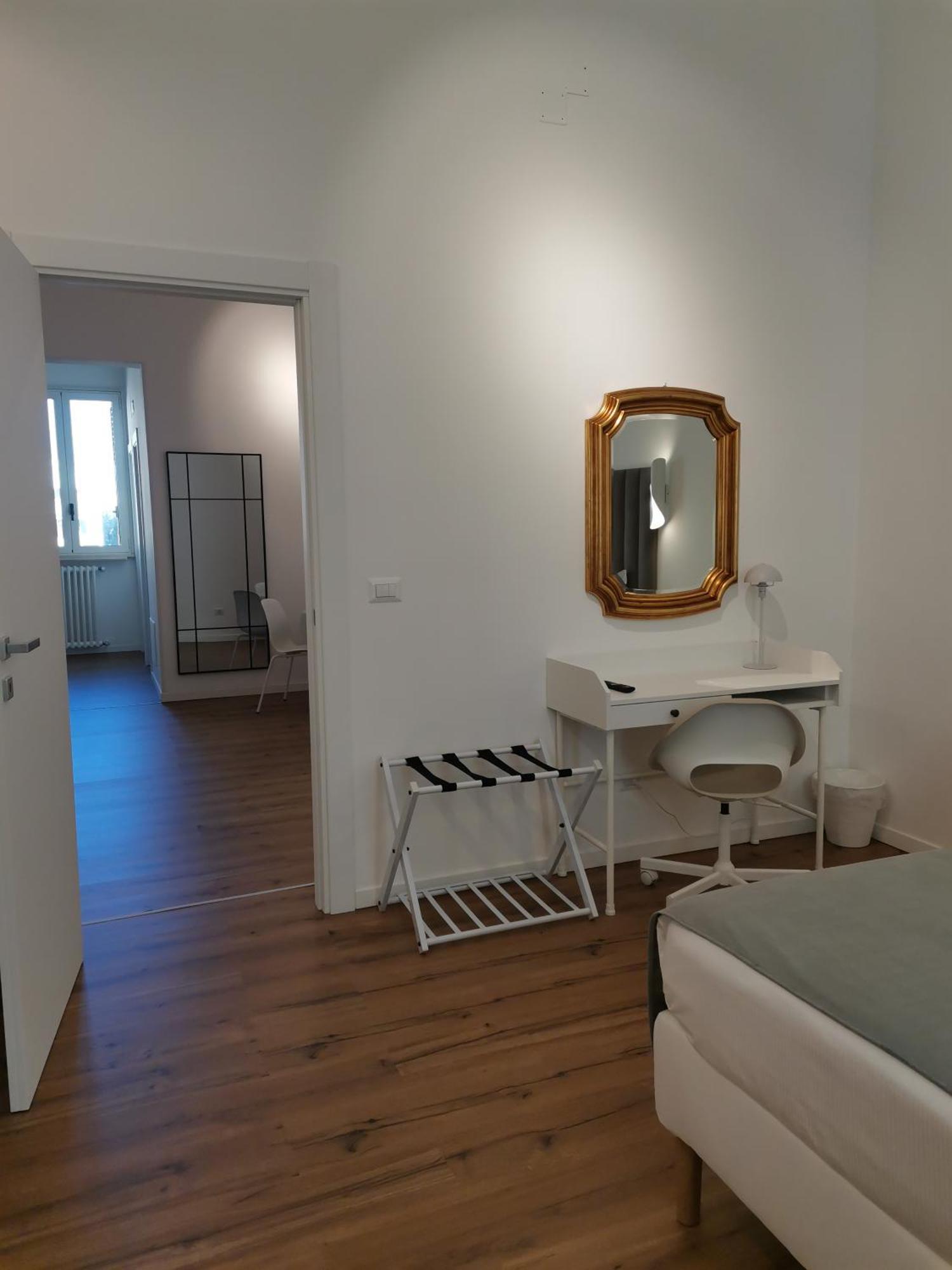Garibaldi 52 Exclusive Apartments バーリ エクステリア 写真